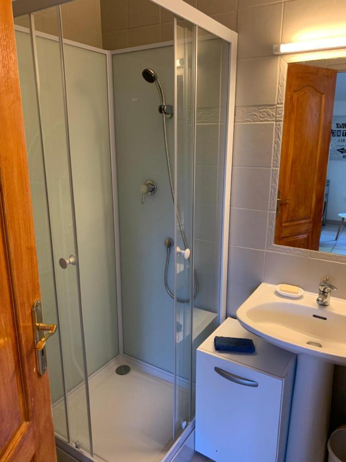 Logement Mabouya Apartment Бриньол Екстериор снимка